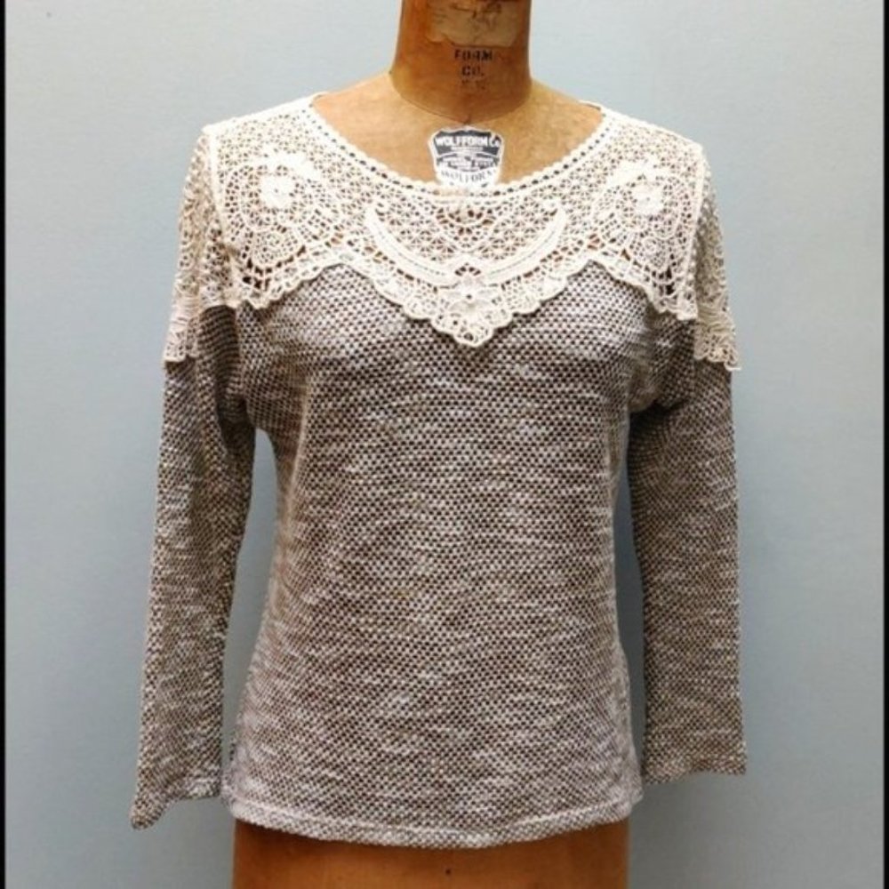 Illa Illa Hi Low Knit Top